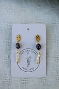 Blå Cloisonné & Perle Dråpe / Indigo Globe Earrings